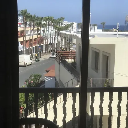 Elena Apartament Ajia Napa